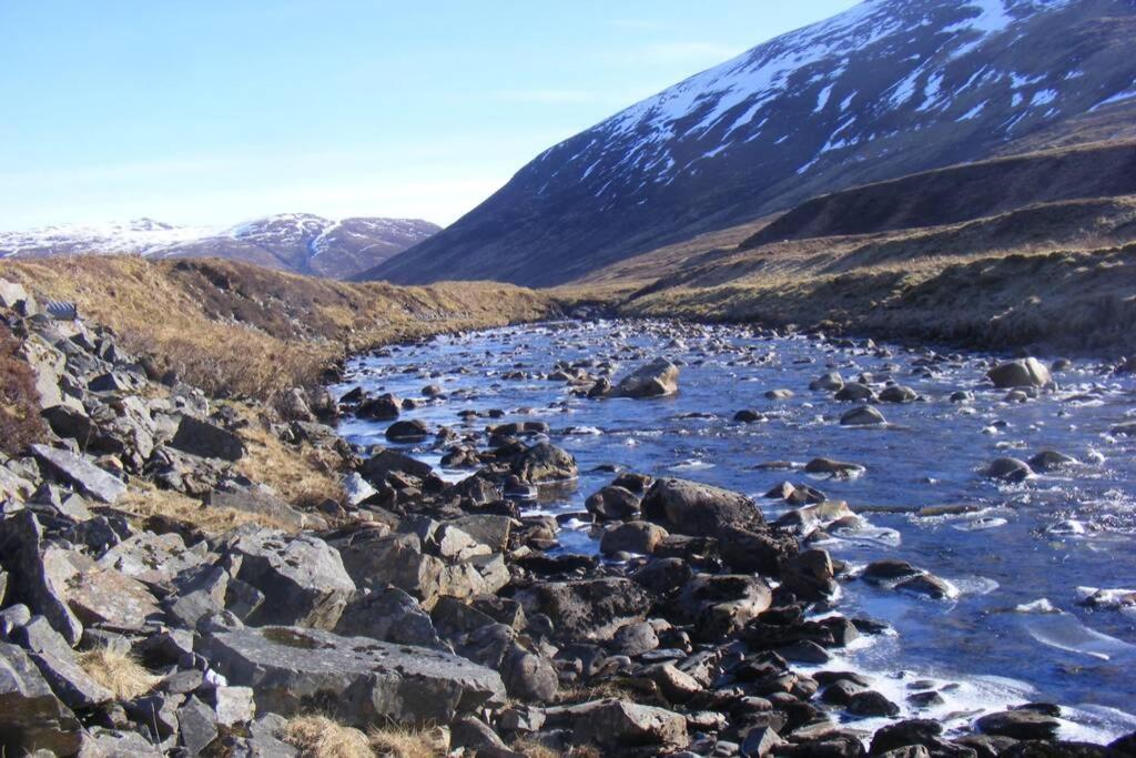 Glas Doire Lodge, Glen Roy Nature Reserve ロイブリッジ エクステリア 写真