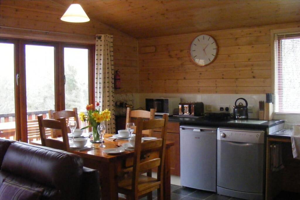 Glas Doire Lodge, Glen Roy Nature Reserve ロイブリッジ エクステリア 写真